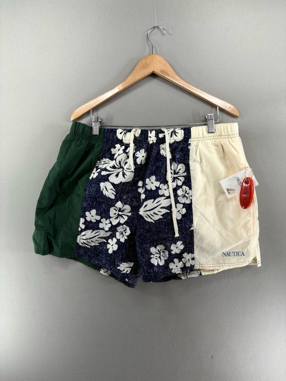 NAUTICA Vtg Y2k Swim Trunks Men Patchwork MeshLined Pocket XL NWT Retro